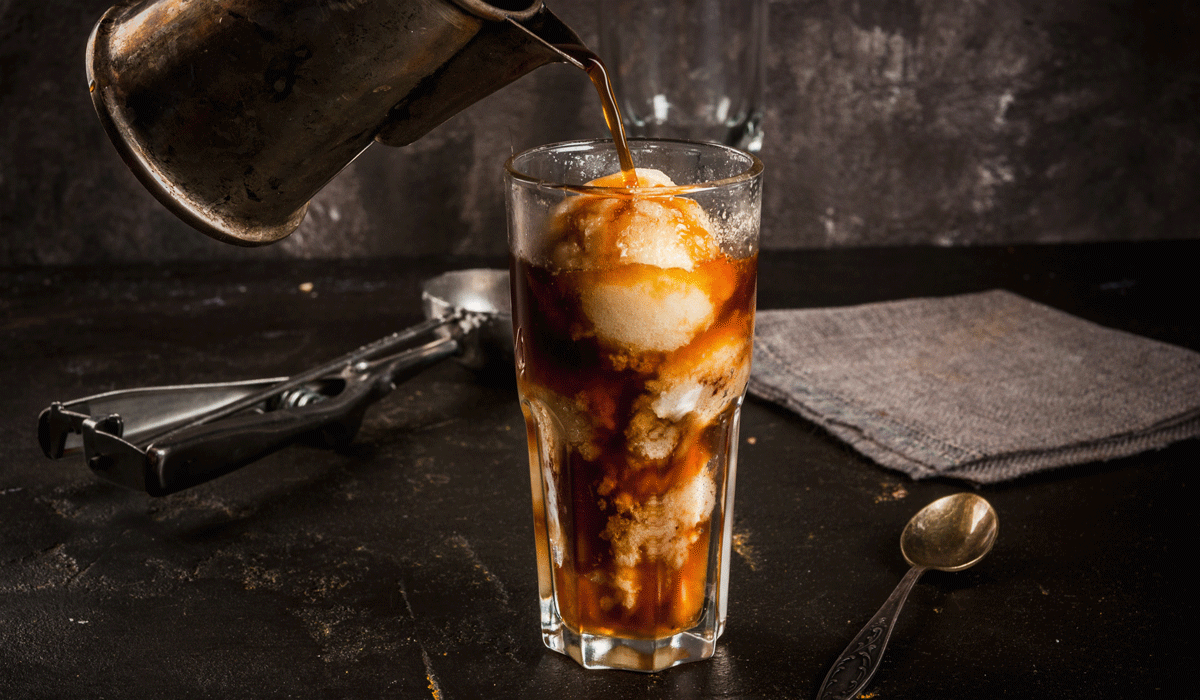 Affogato al Caffè – Espresso mit Vanilleeis
